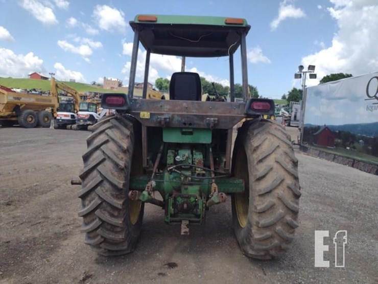 john-deere-4240-image-4