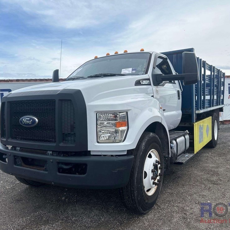 2017 FORD F650