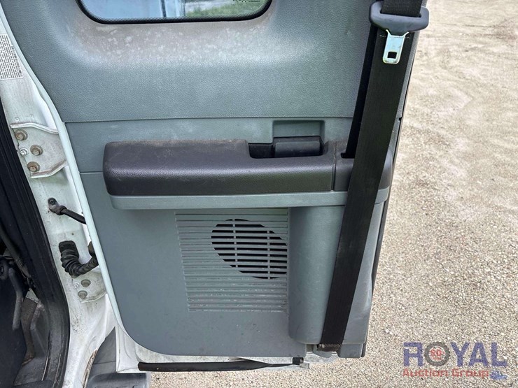 2016-ford-f550-image-13