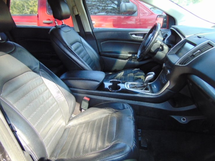 2015-ford-edge-sel-image-6