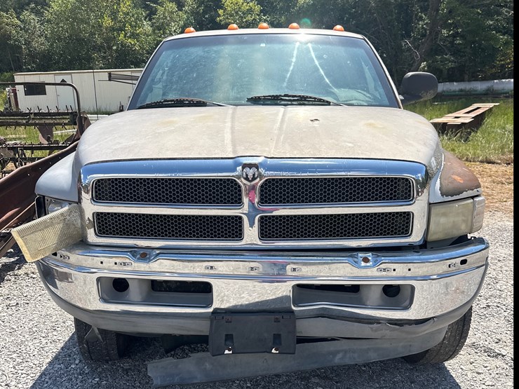 dodge-ram-3500-image-2