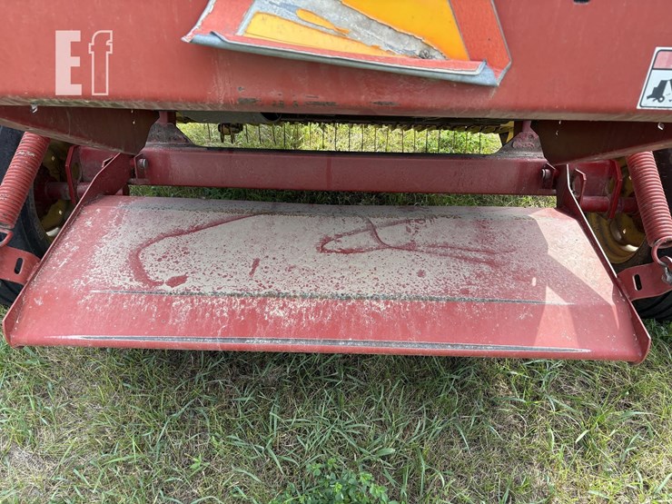 new-holland-644-image-13