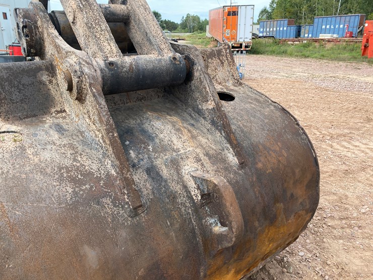 caterpillar-345-image-23