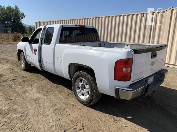 2013-chevrolet-silverado-1500-lt-image-4