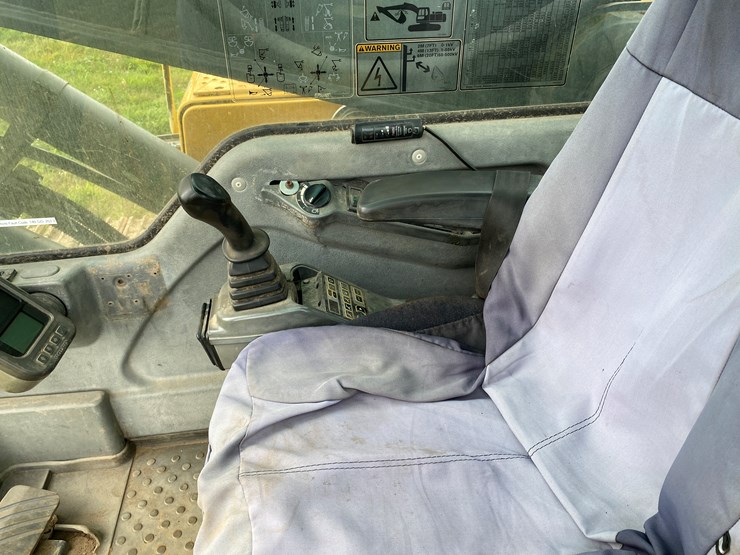 2005-volvo-ec460b-lc-image-40
