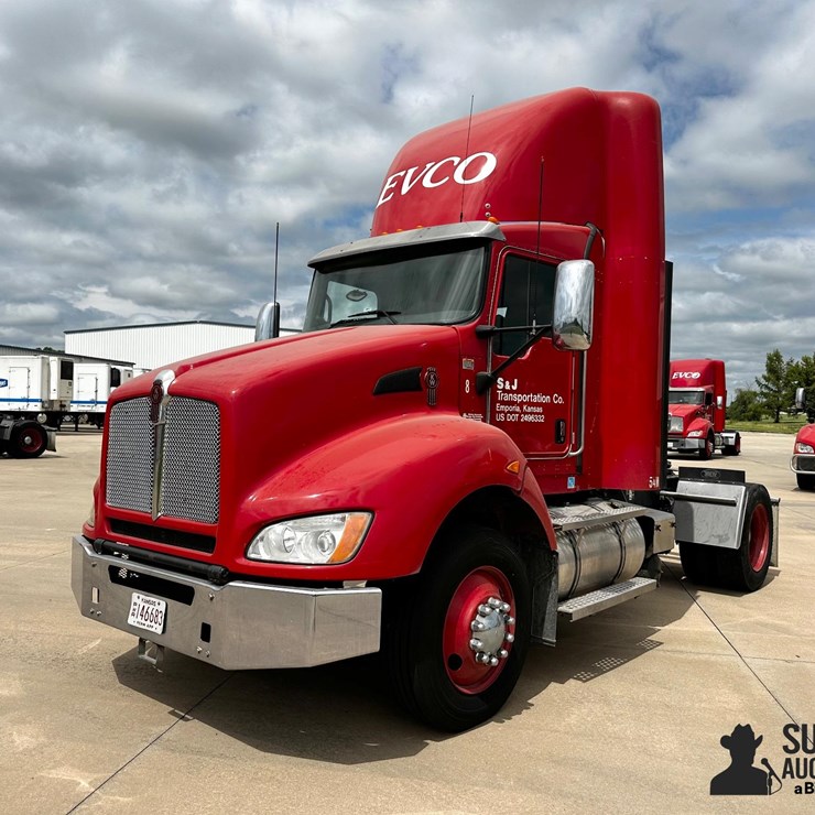 2012 KENWORTH T440