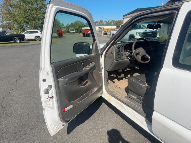 2006-chevrolet-silverado-1500-image-17