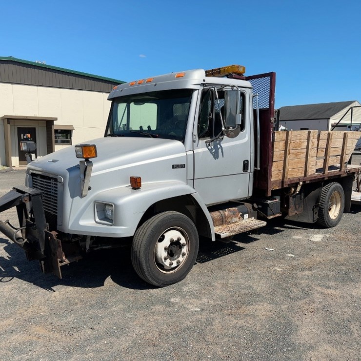 2003 FREIGHTLINER FL60