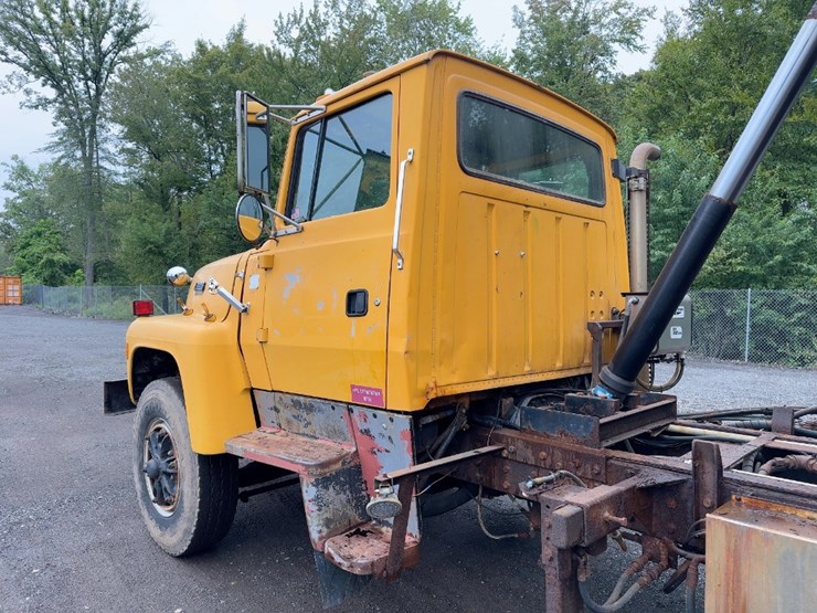 1991-ford-l8000-image-13
