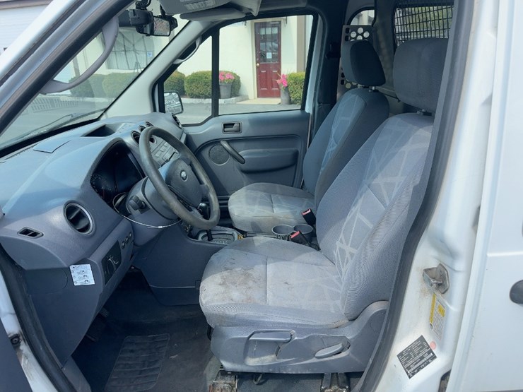 2013-ford-transit-connect-image-17