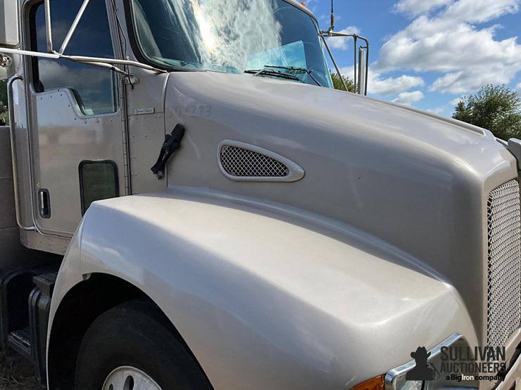 2007-kenworth-t300-image-19