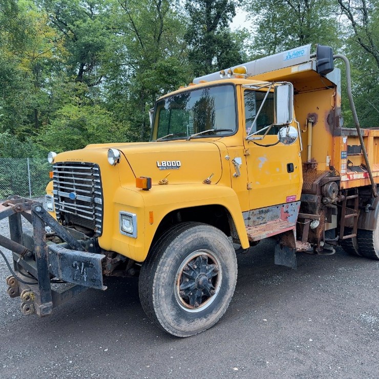 1991 FORD L8000