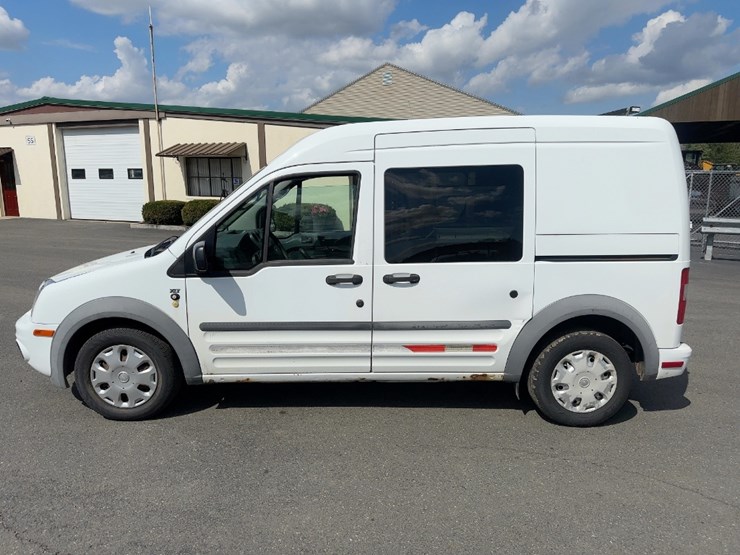 2013-ford-transit-connect-image-2