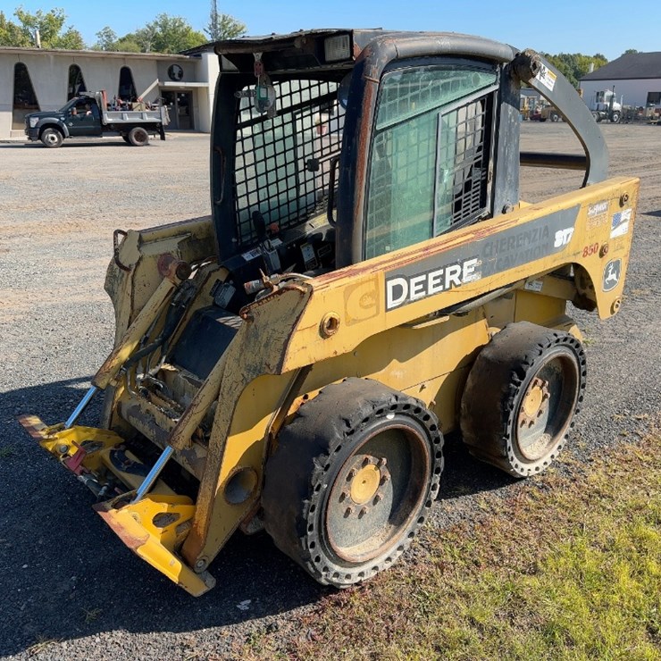 2006 JOHN DEERE 317