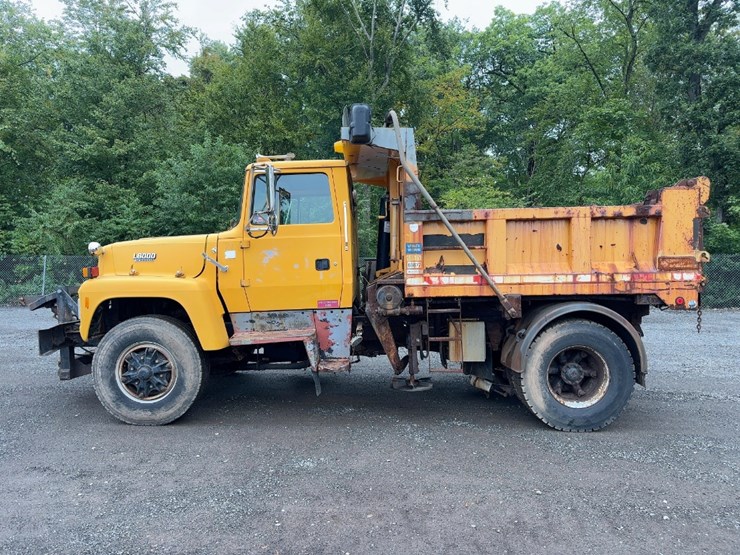 1991-ford-l8000-image-2