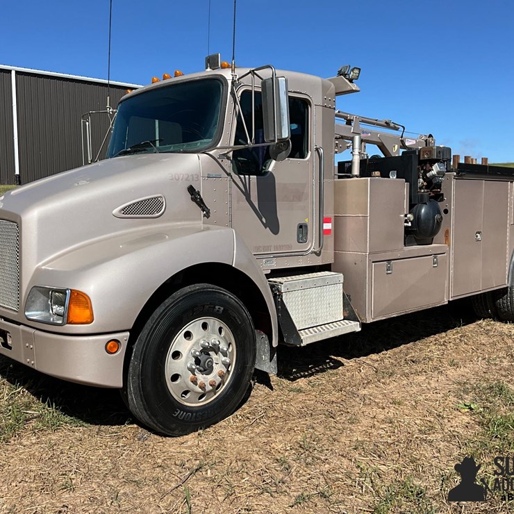 2007 KENWORTH T300