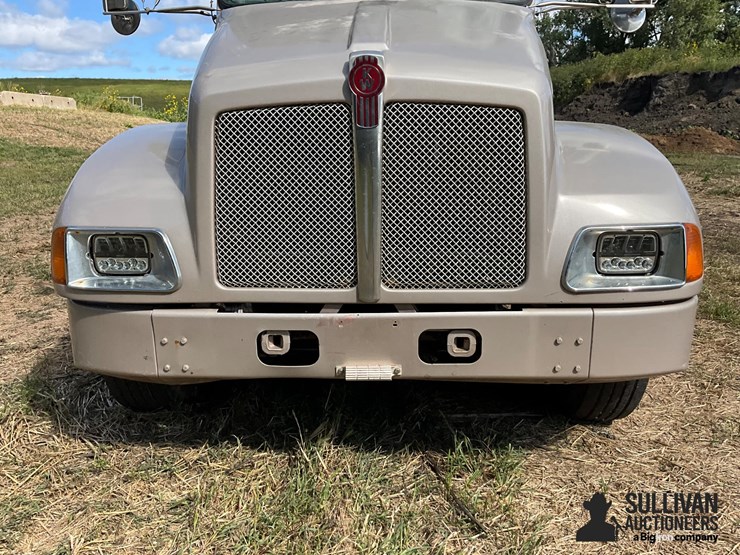 2007-kenworth-t300-image-11