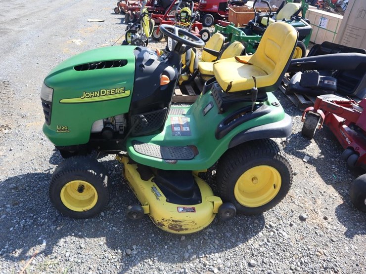 john-deere-l120-image-5