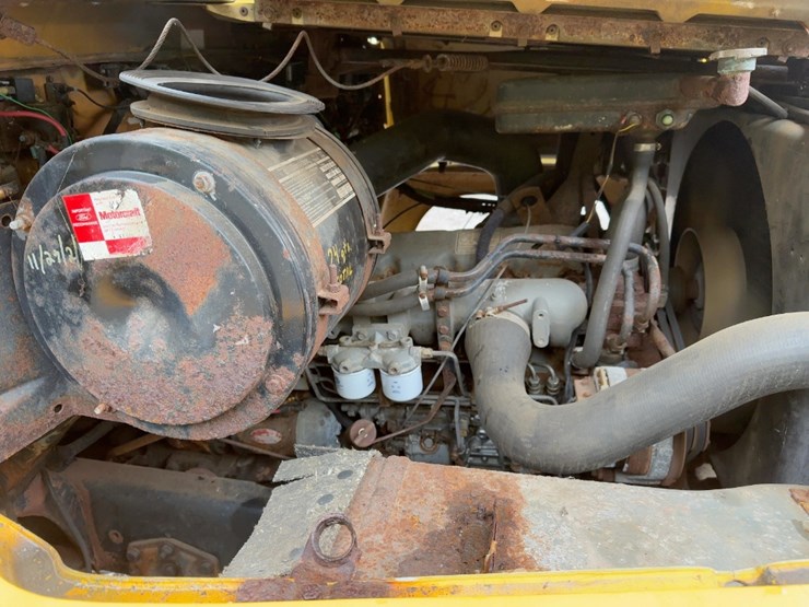 1991-ford-l8000-image-10