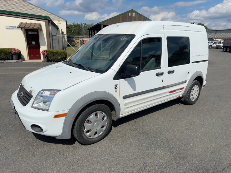 2013-ford-transit-connect-image-1