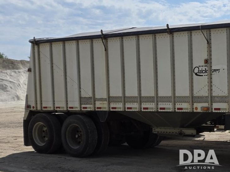 2013-merritt-grain-hopper-image-2