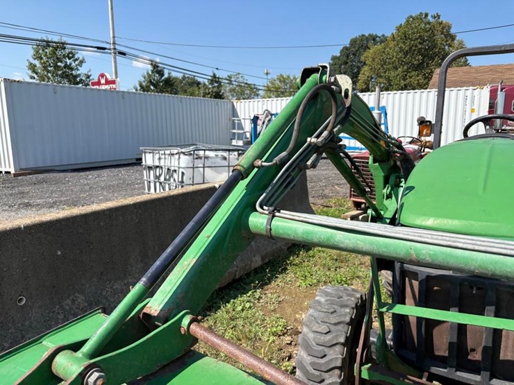 john-deere-3203-image-22