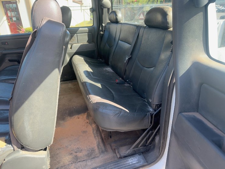 2006-chevrolet-silverado-1500-image-16
