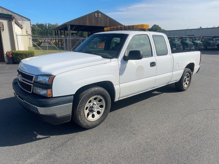 2006-chevrolet-silverado-1500-image-1