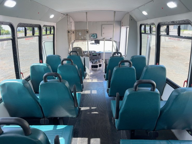 2017-ford-e450-image-20