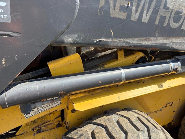 new-holland-ls160-image-7