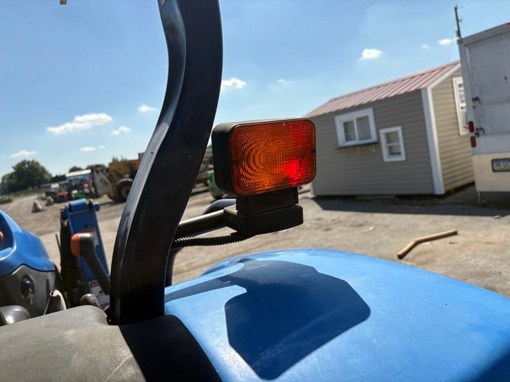 new-holland-tc45d-image-13