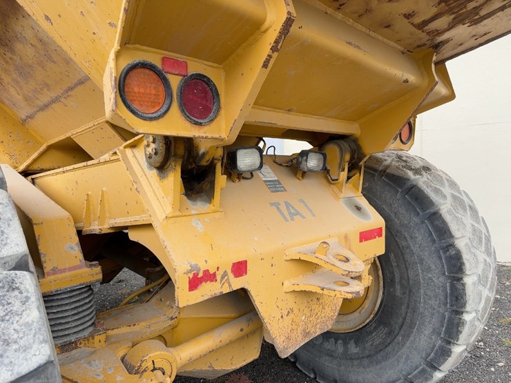 2001-deere-400c-image-15