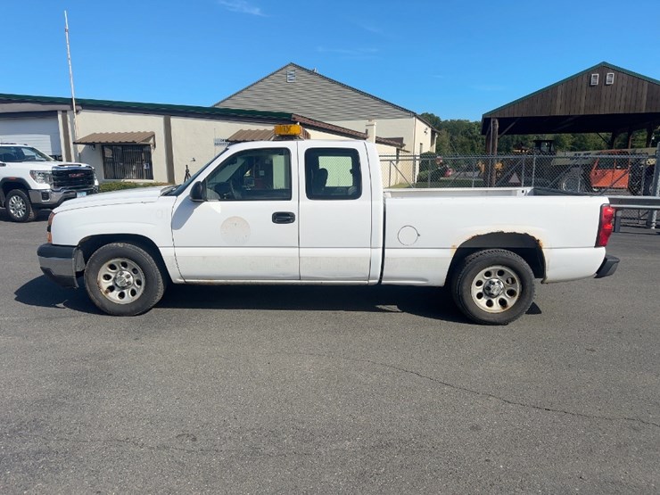 2006-chevrolet-silverado-1500-image-2