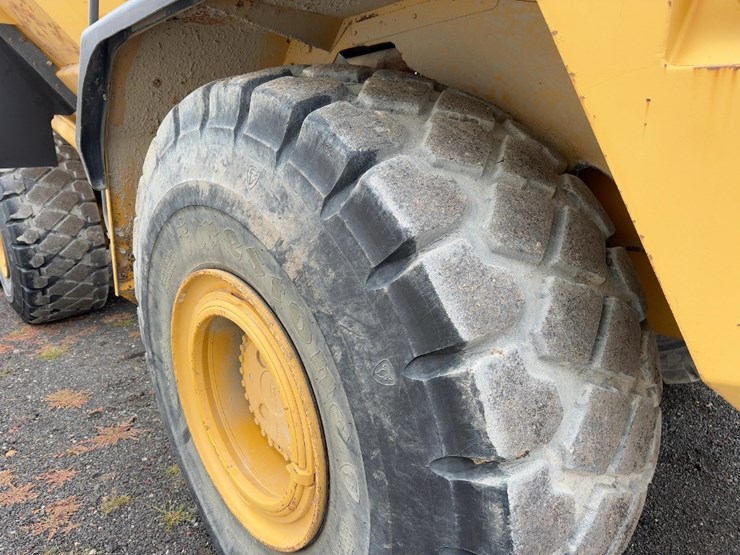 2001-deere-400c-image-6