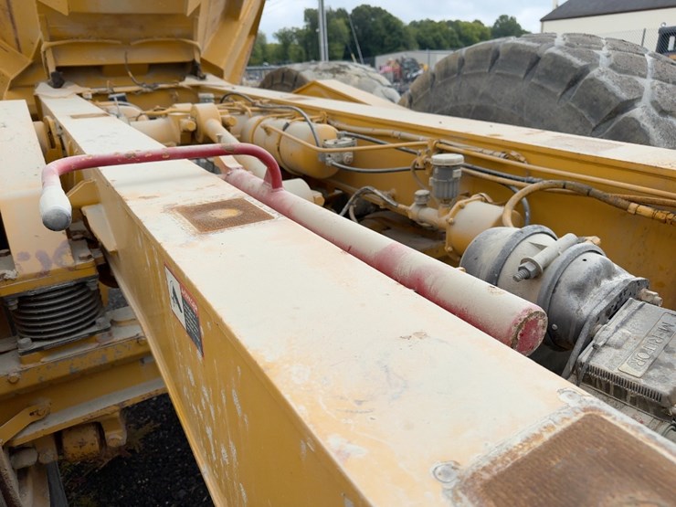2001-deere-400c-image-21