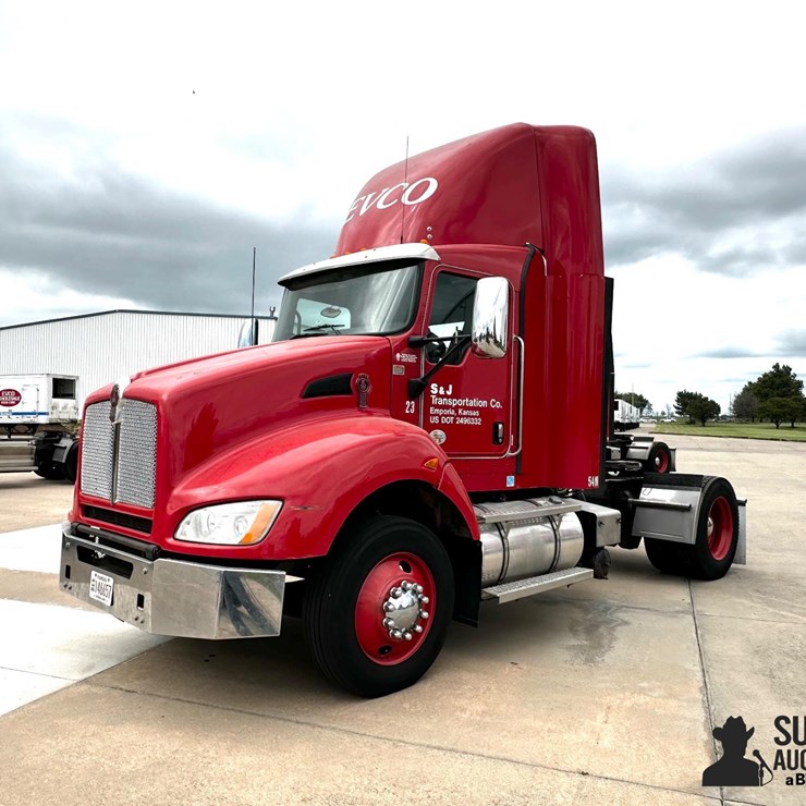 2013 KENWORTH T440