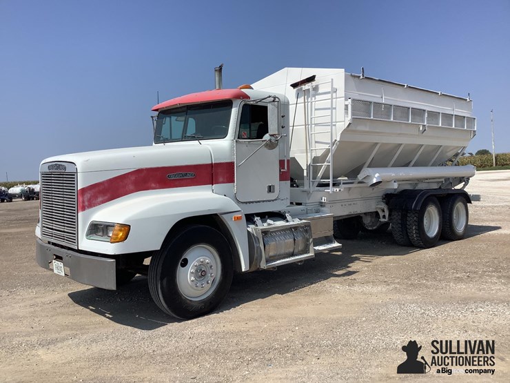1992-freightliner-fld120-image-1