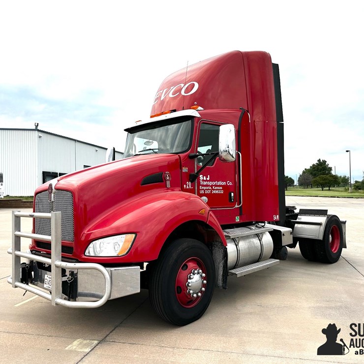 2015 KENWORTH T440