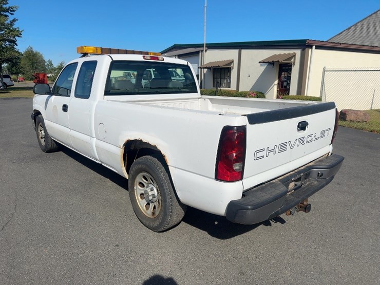 2006-chevrolet-silverado-1500-image-3
