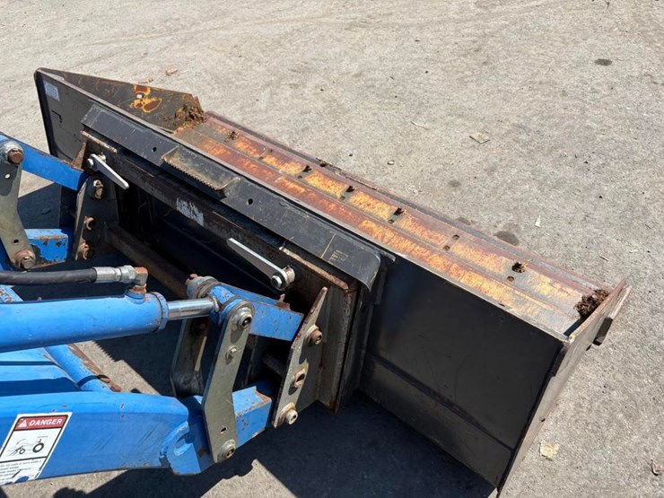 new-holland-tc45d-image-22