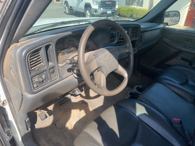 2006-chevrolet-silverado-1500-image-19