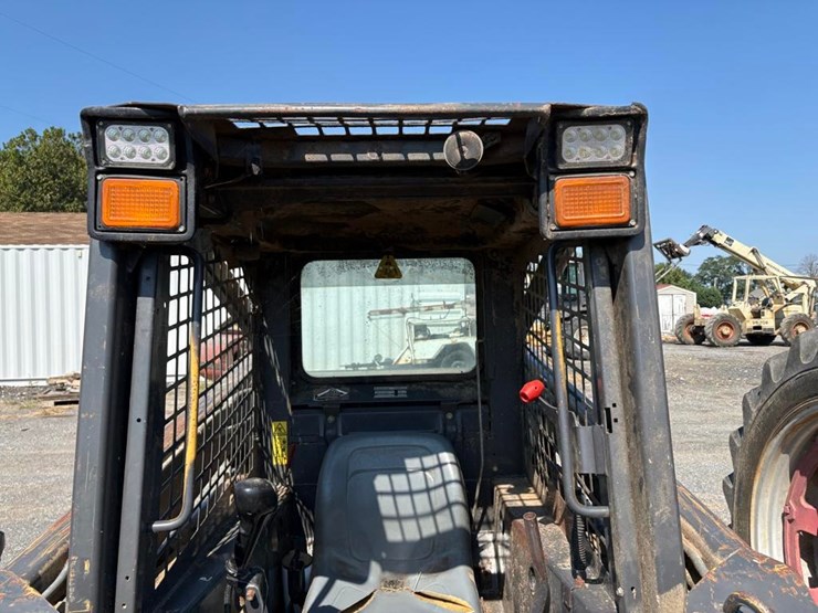 new-holland-ls160-image-13