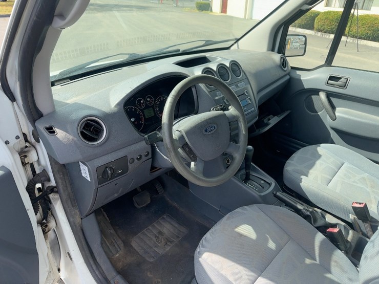 2013-ford-transit-connect-image-16