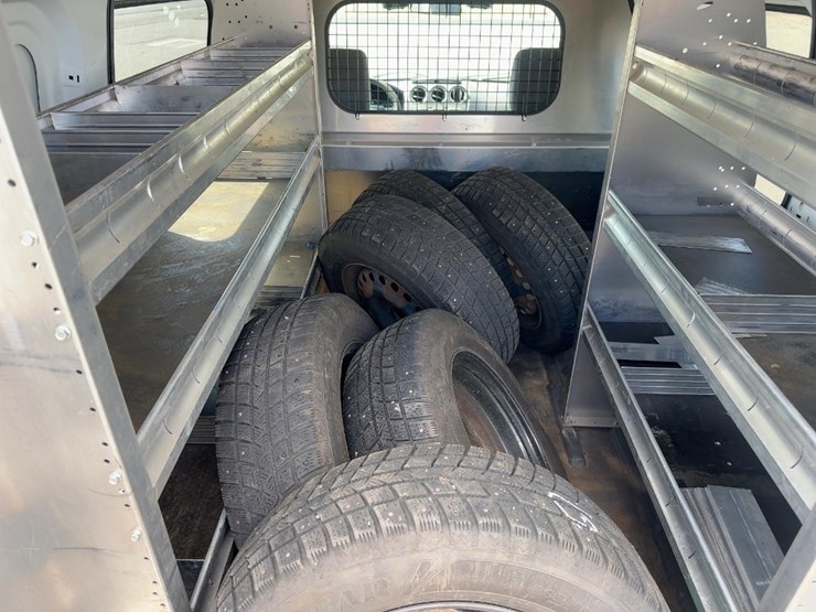 2013-ford-transit-connect-image-14