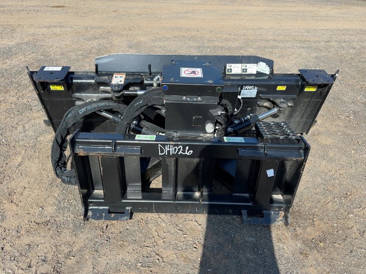 2022-caterpillar-90-image-3