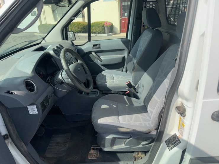 2013-ford-transit-connect-image-15