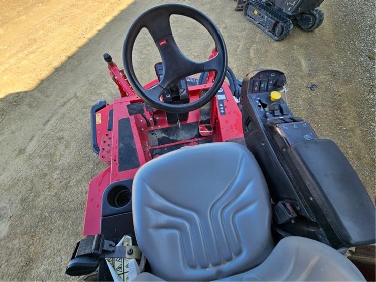 2015-toro-groundsmaster-4000d-image-25