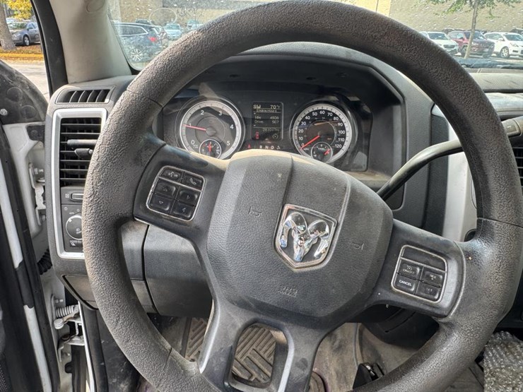 2017-ram-5500-slt-image-55
