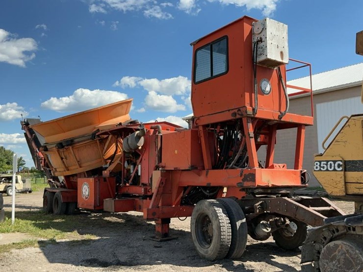 john-deere-12-image-9