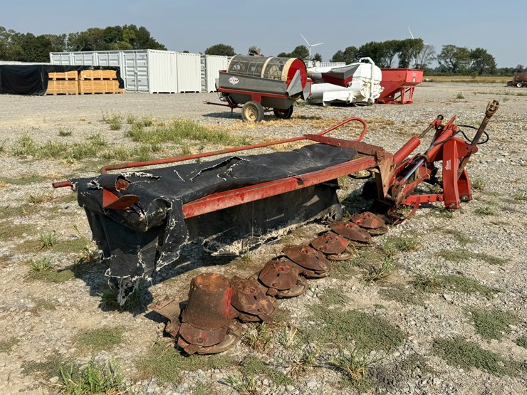 new-holland-617-image-3